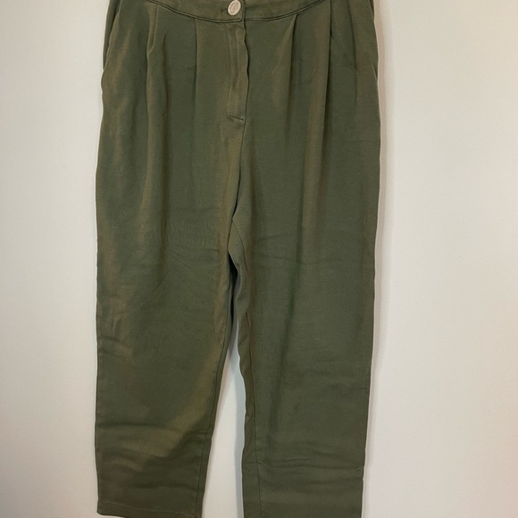 For Days women’s khaki Olive Green pleated natural waist Pants size small - Picture 1 of 6